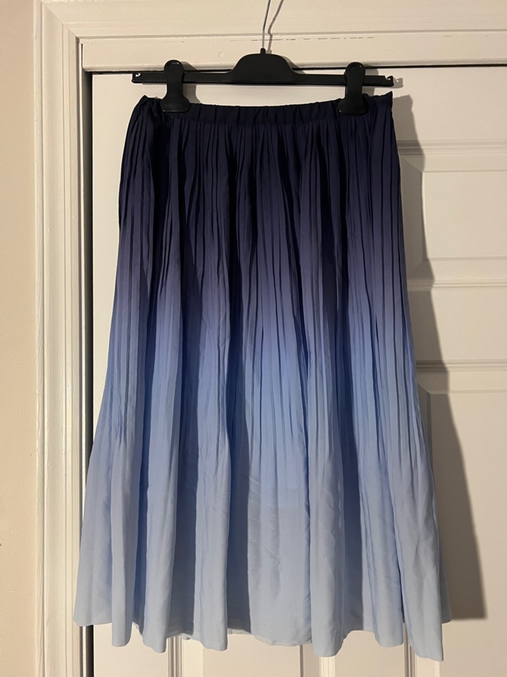 Banana Republic Blue Ombre Pleated Midi Skirt